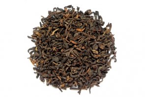 Naturligt rent Pu Erh te från Yunnanprovinsen, känd för sina hälsoegenskaper och en karakteristisk jordisk smak.